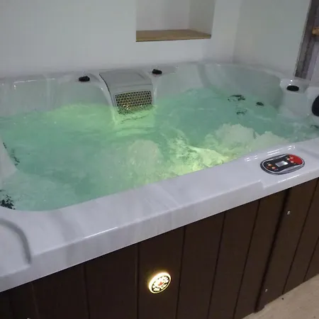 L'escapade Secrete Jacuzzi Et Sauna Privatif Carvin